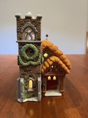 Dept 56 Dickens Christmas Village Ivy Glen Church 5927-7 w/ Box & Light RETIRED